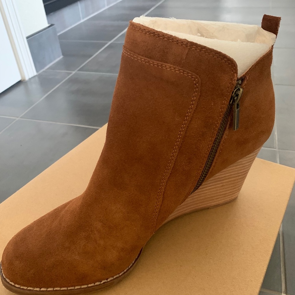 Lucky Brand Yahir Wedge ankle boot